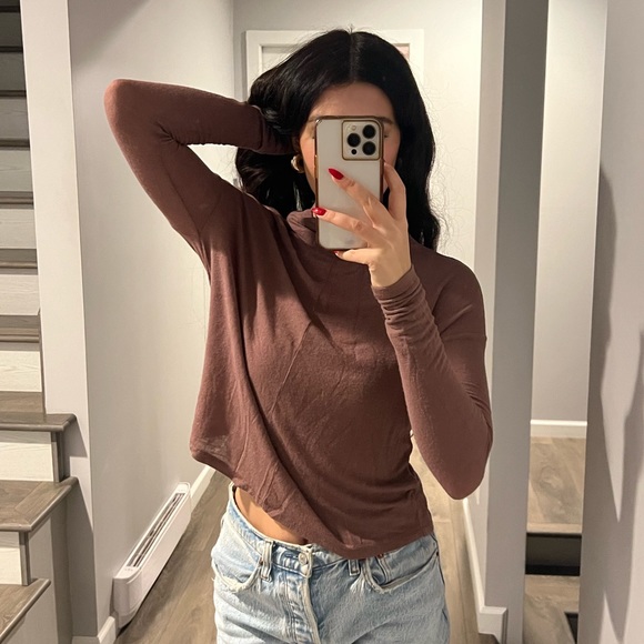Mauve turtleneck long sleeve loose top - Picture 1 of 4